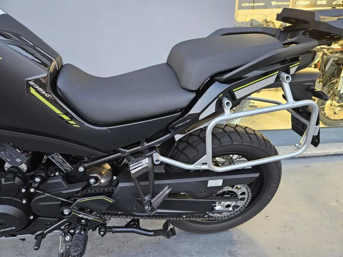 CFMOTO 800MT Explore (2023 - 26) (12)