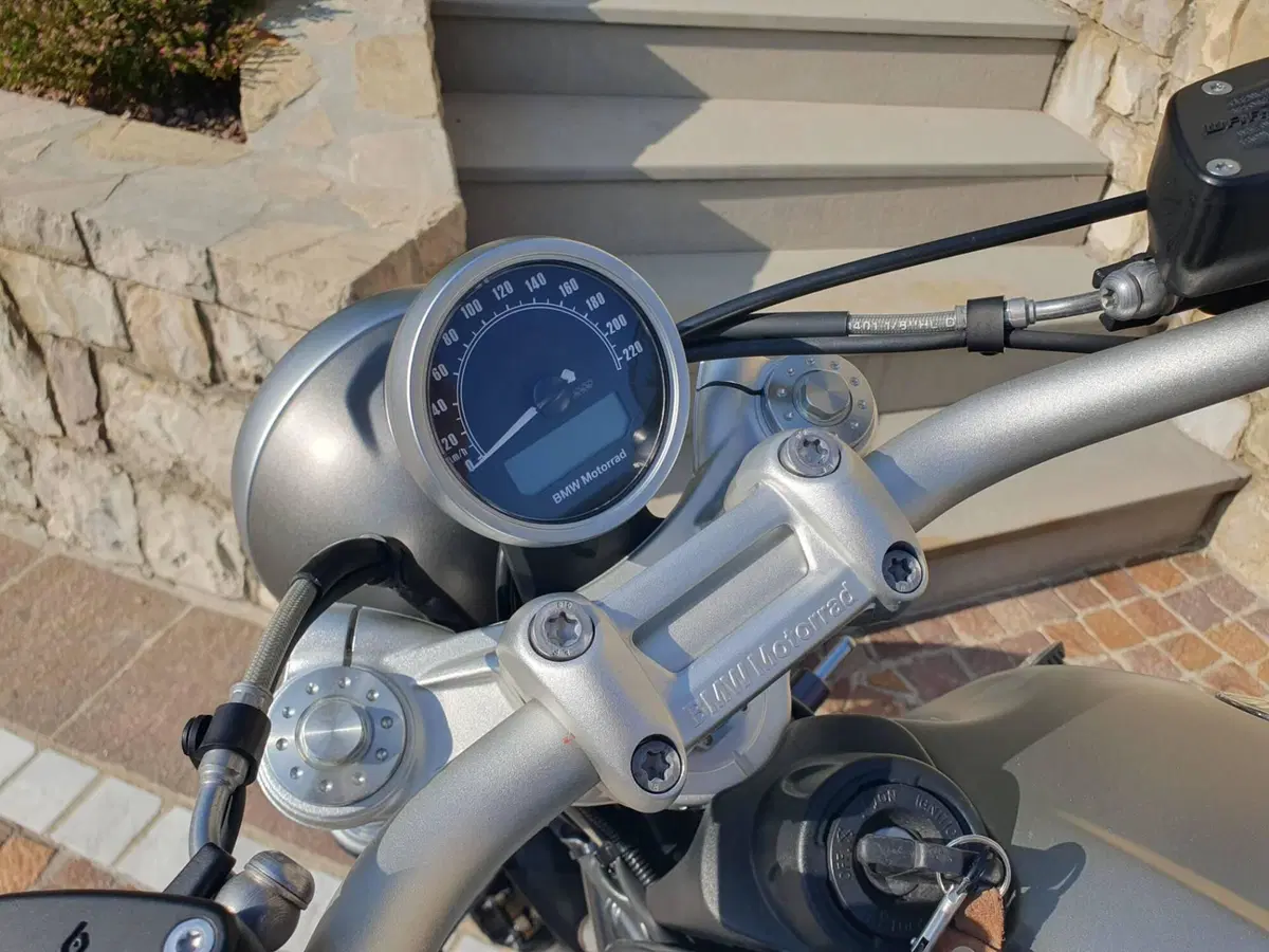 Bmw R nineT 1200 Scrambler (2016 - 20) (4)