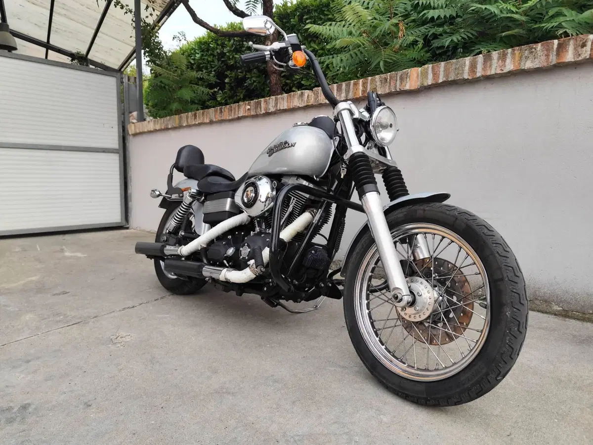 Harley-Davidson 1584 Street Bob (2008 - 15) - FXDB (4)
