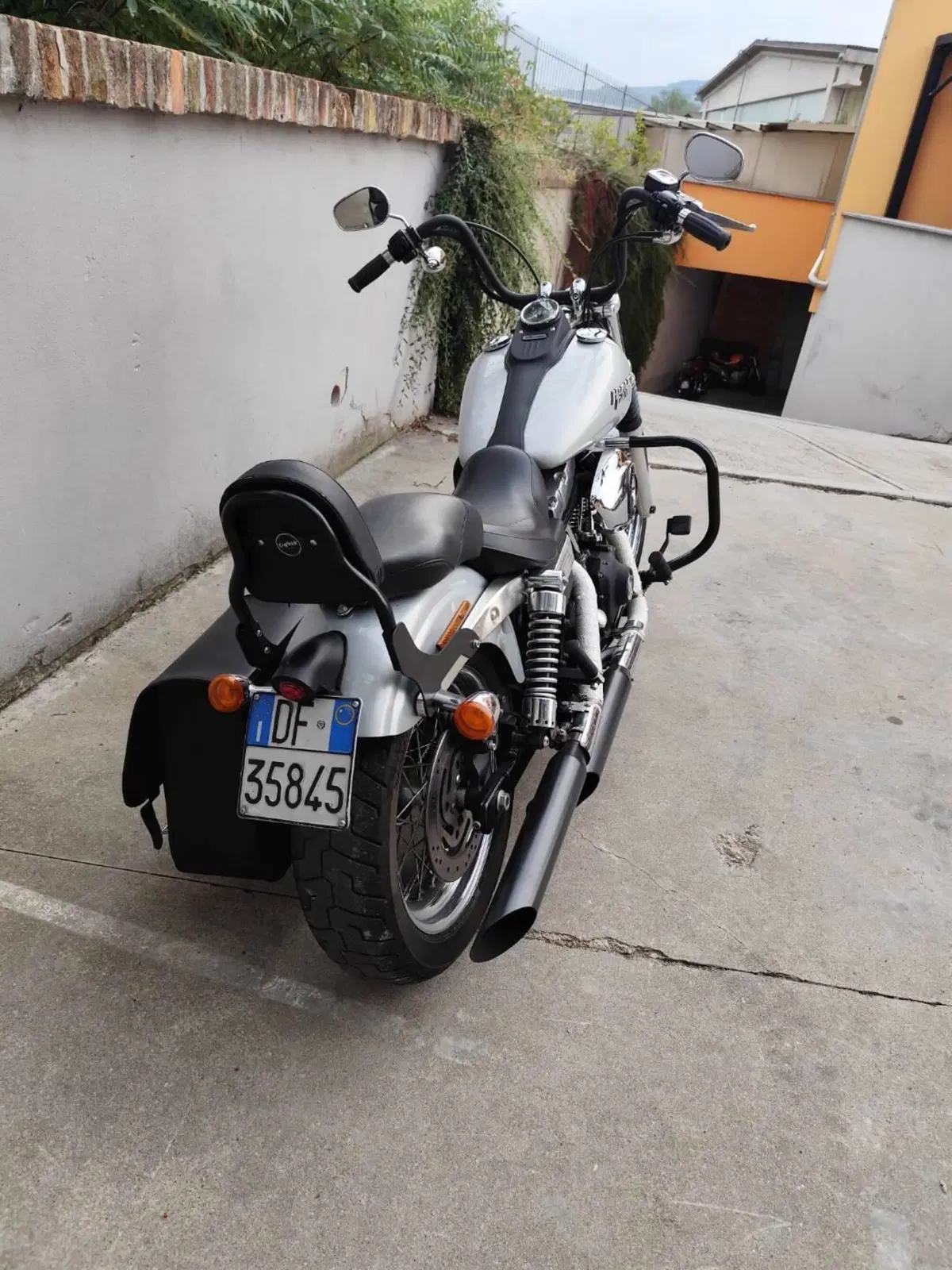 Harley-Davidson 1584 Street Bob (2008 - 15) - FXDB (6)