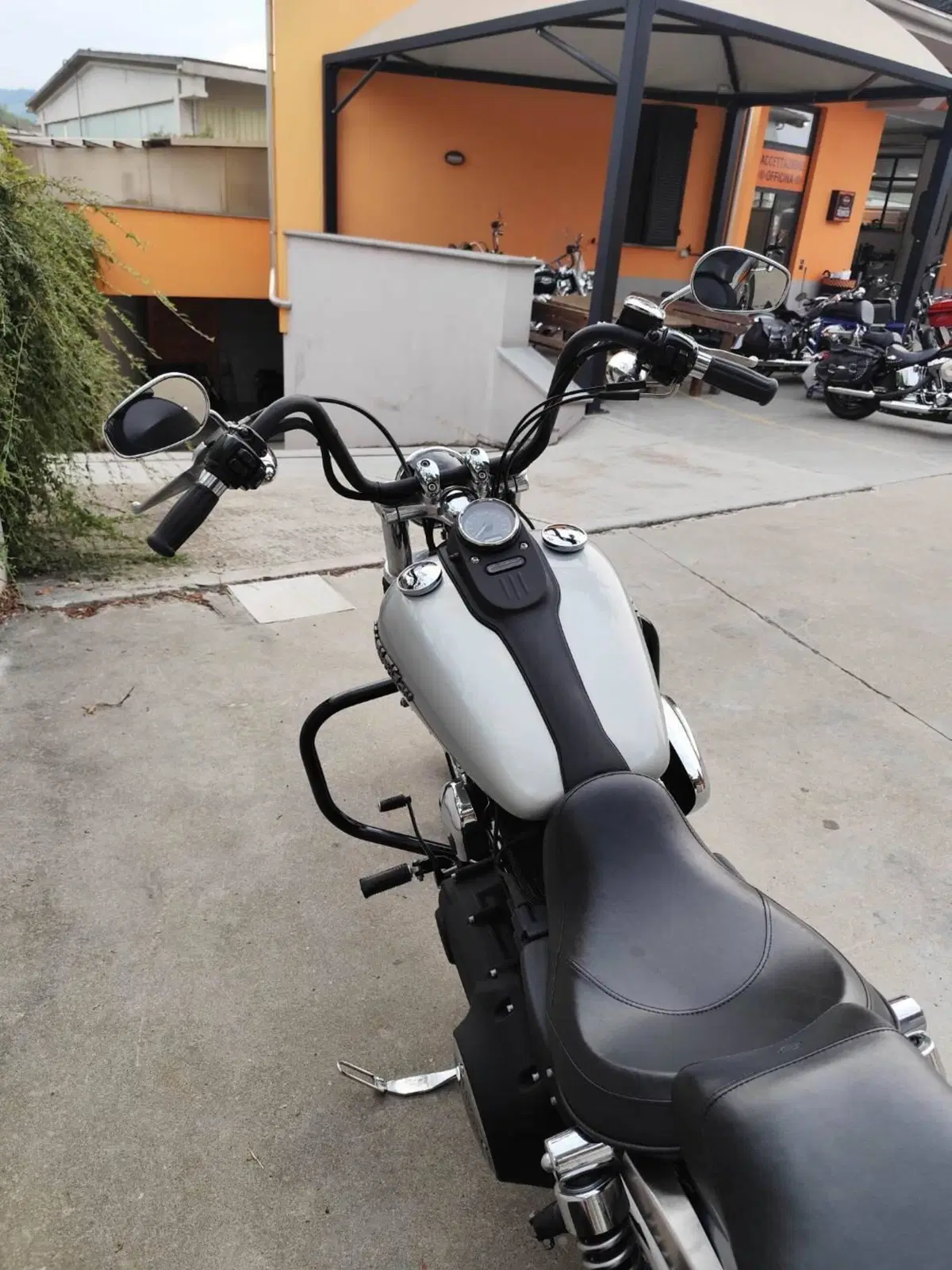 Harley-Davidson 1584 Street Bob (2008 - 15) - FXDB (8)