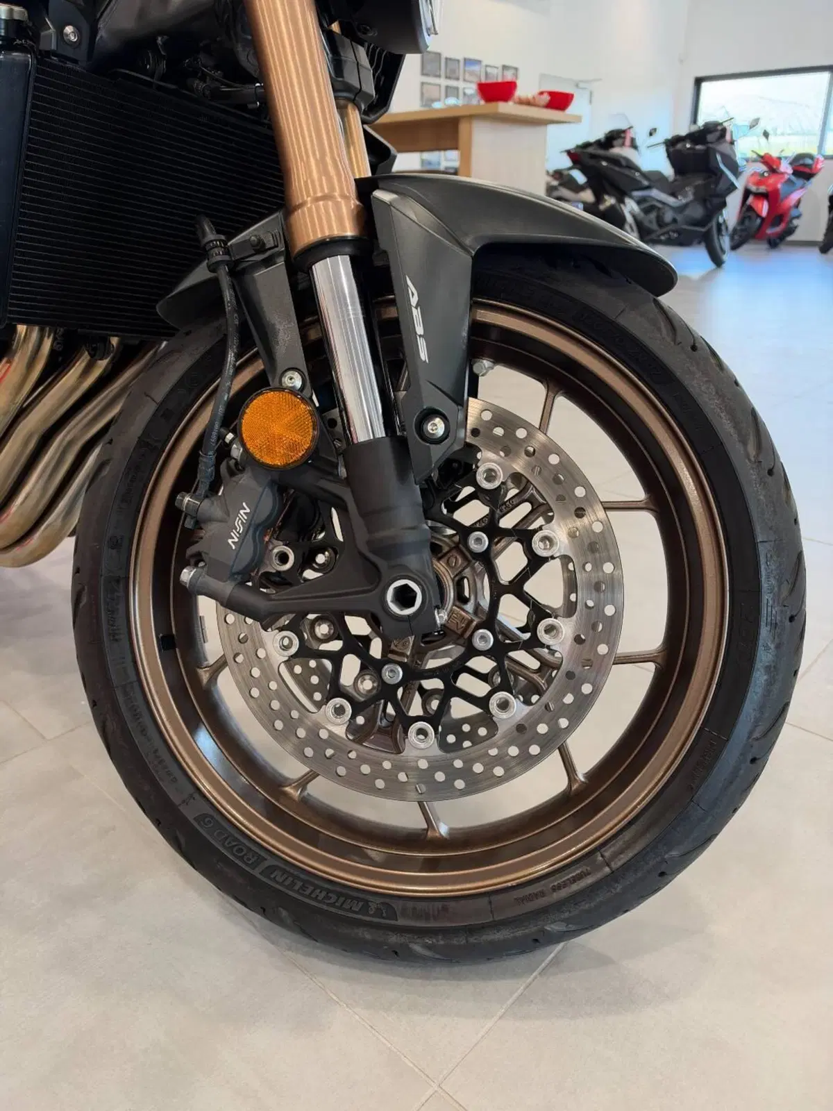 Honda CB 650 R E-Clutch (2024 - 26) (16)
