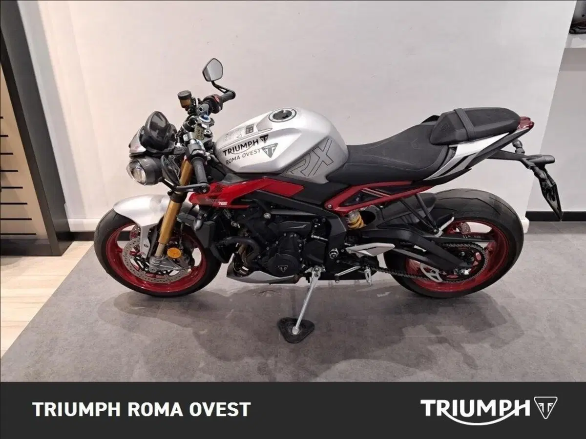 Triumph Street Triple 765 RX (2026) (2)