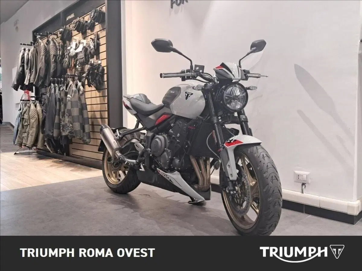 Triumph Trident 800 (2026) (3)