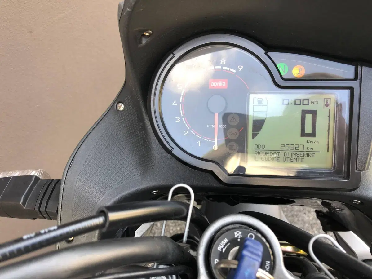 Aprilia Pegaso 650 Strada (2005 - 11) (5)