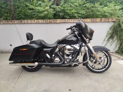 Harley-Davidson 1690 Street Glide Special (2014 - 16) - FLHX usata