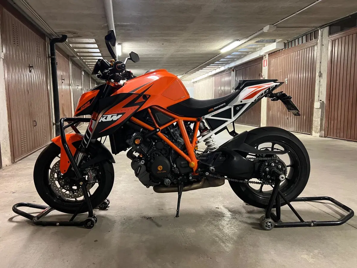 KTM 1290 Super Duke R ABS (2014 - 16) (3)