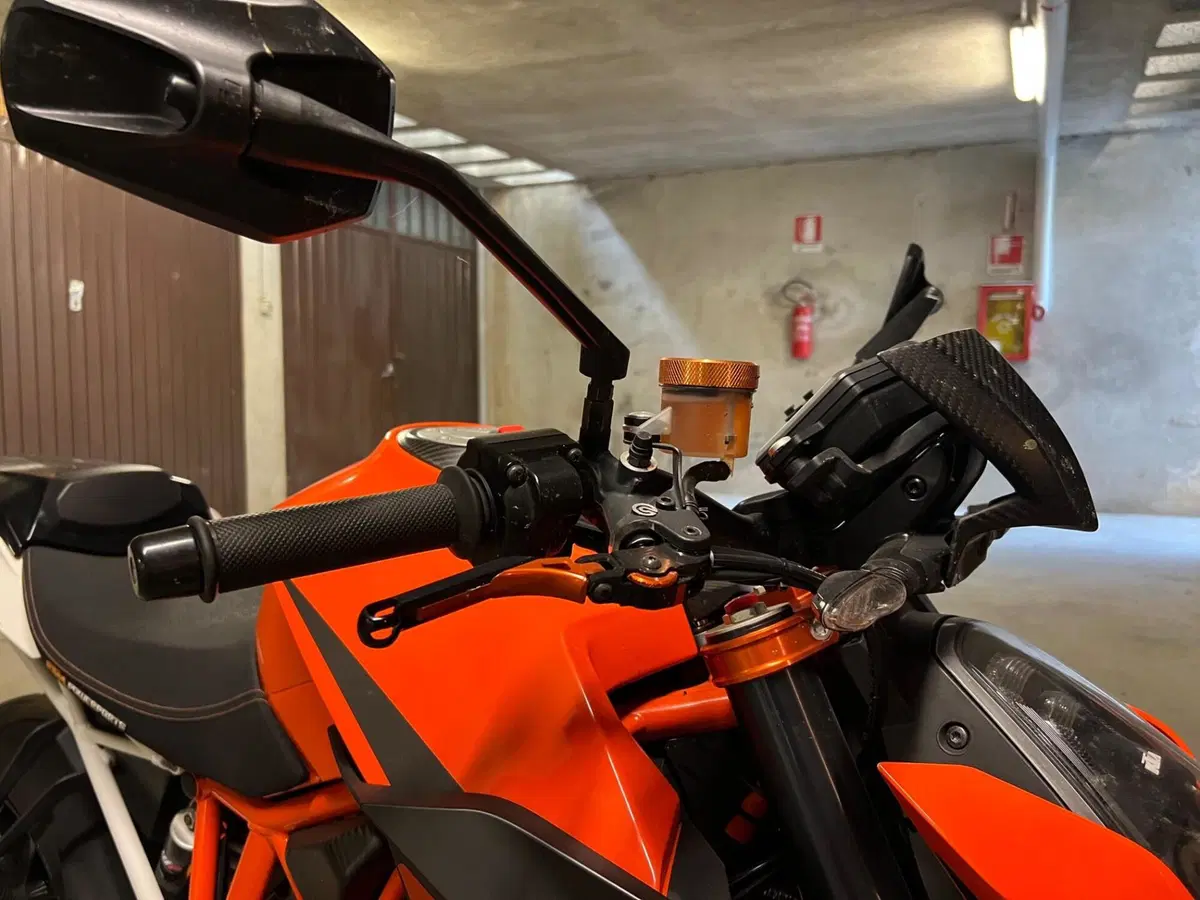 KTM 1290 Super Duke R ABS (2014 - 16) (5)