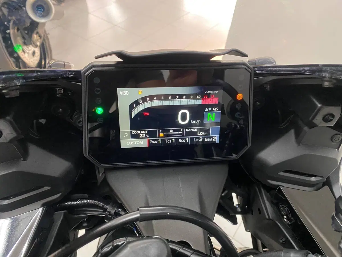 Yamaha YZF R7 (2026) (4)