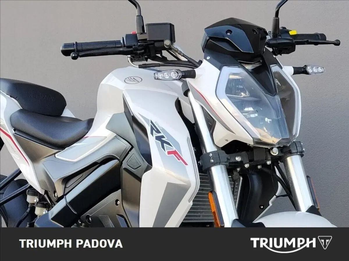 Keeway Motor RKF 125 (2020) (5)