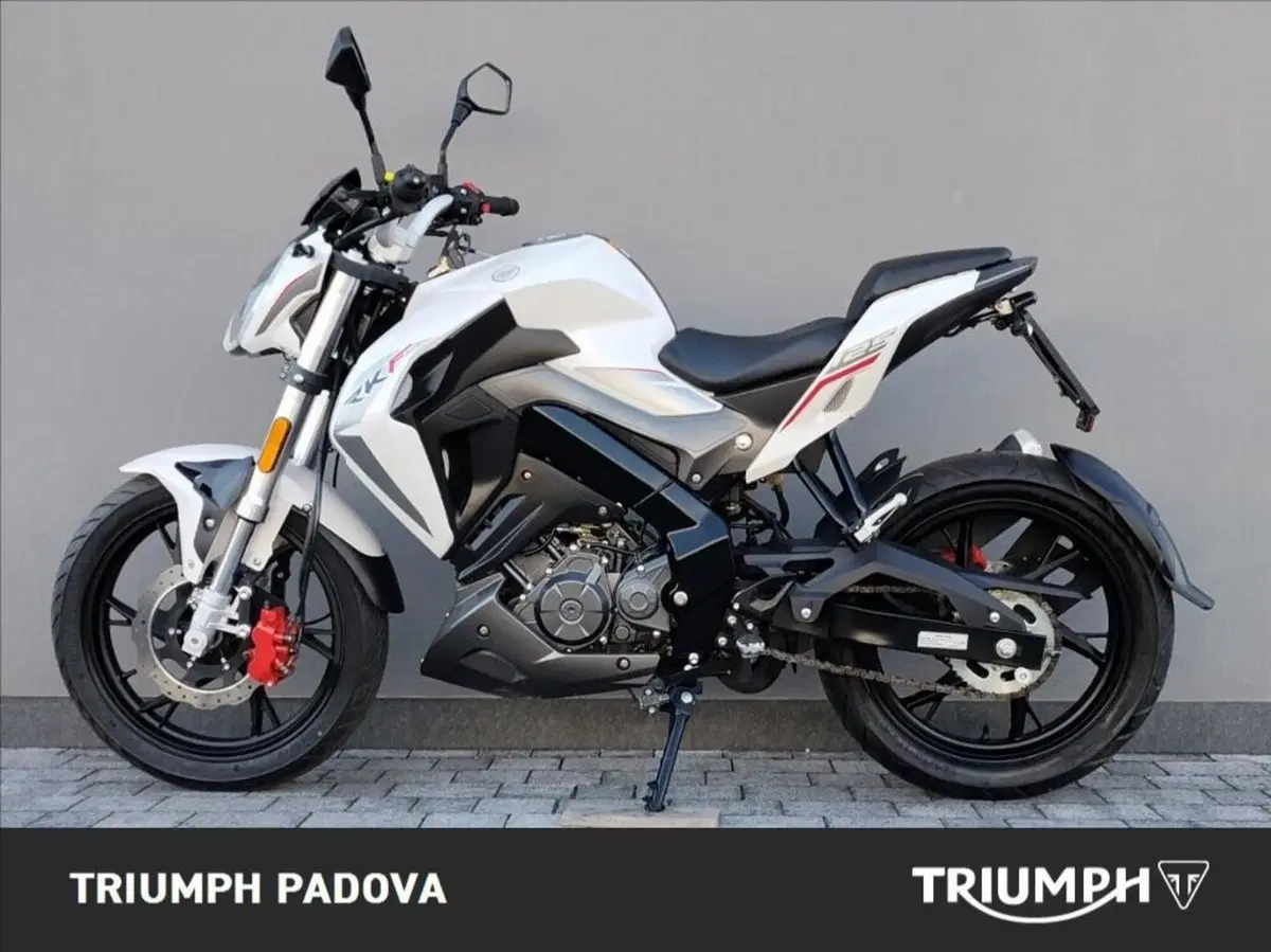 Keeway Motor RKF 125 (2020) (6)