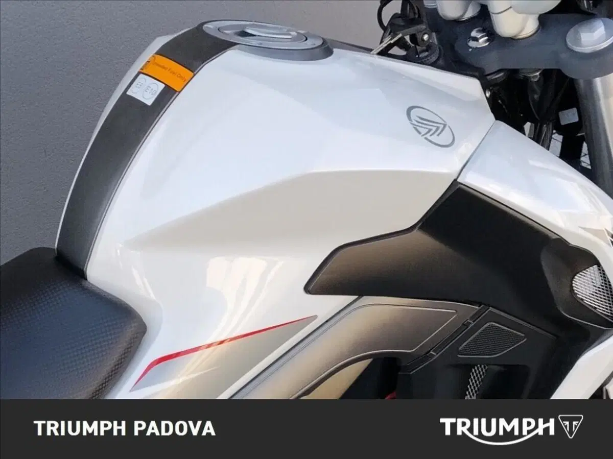 Keeway Motor RKF 125 (2020) (4)