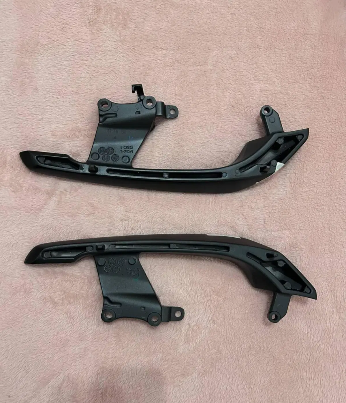 MANIGLIE LATERALI ORIGINALI HONDA CB500X 2021 (3)