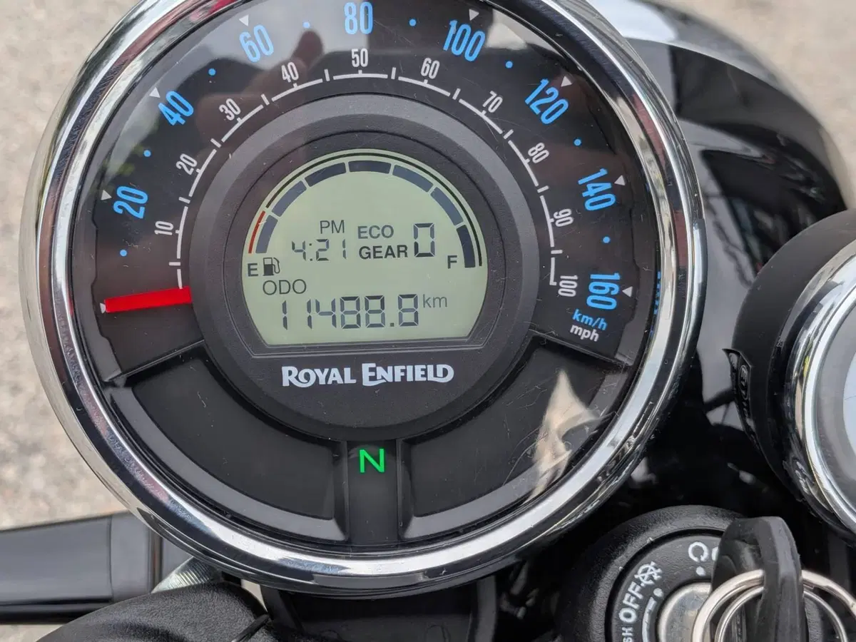 Royal Enfield Meteor 350 (2021 - 26) (8)