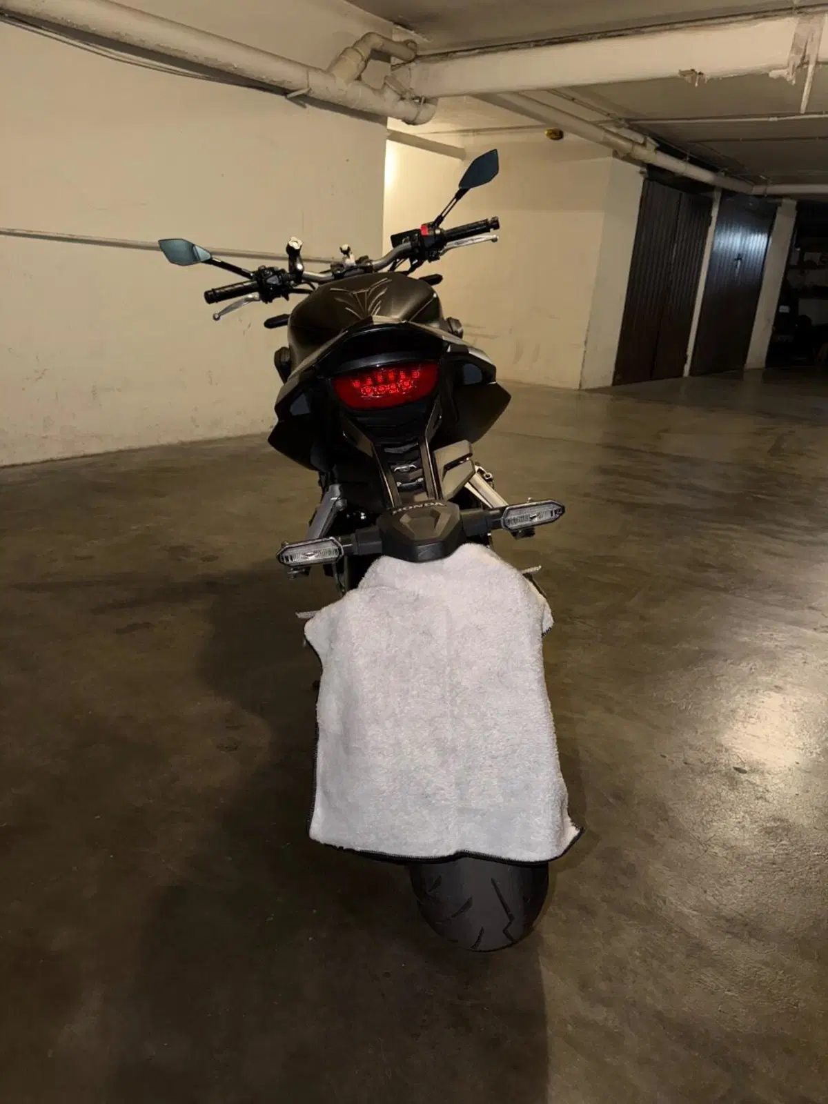 Honda CB 650 R (2021 - 23) (4)