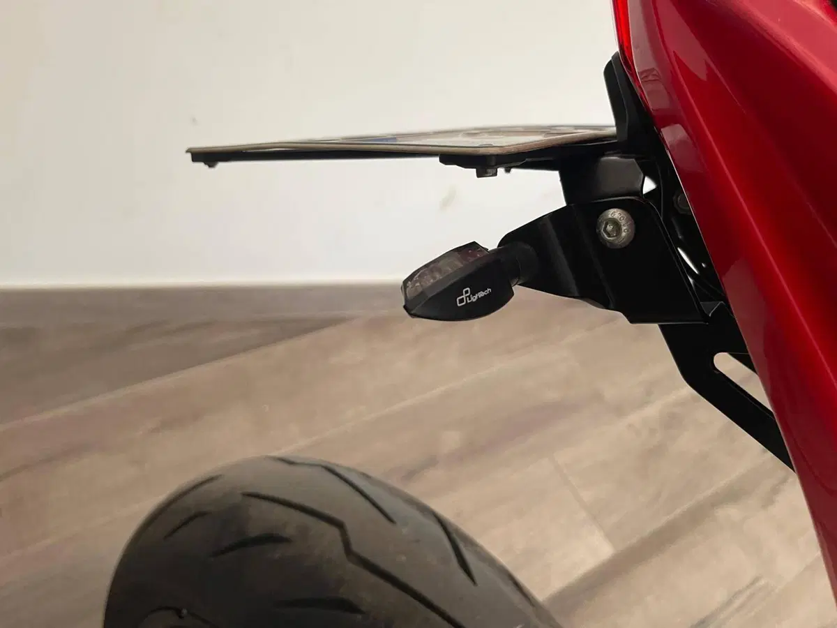 MV Agusta F3 800 Ago (2013 - 16) (13)