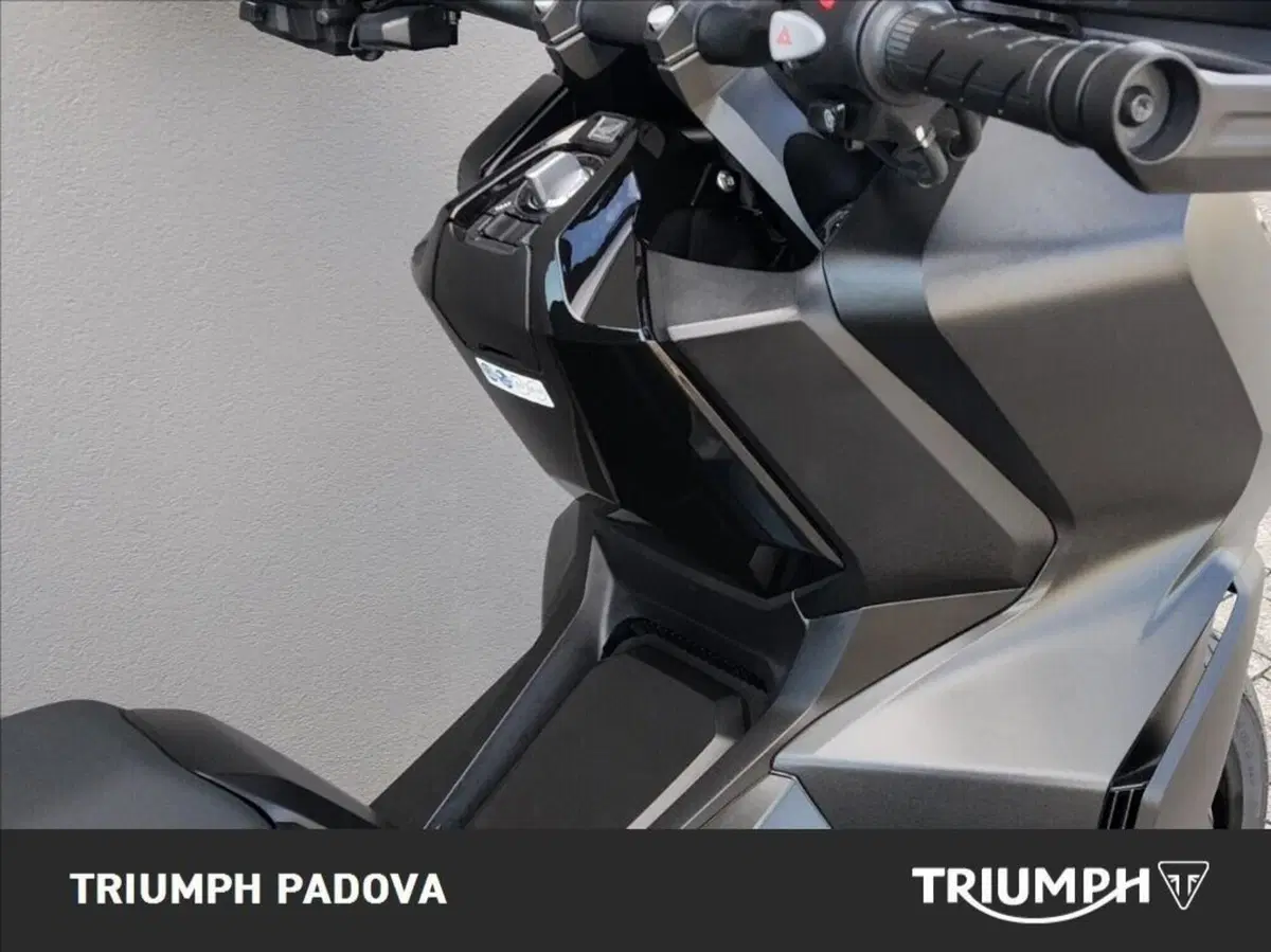 Honda ADV 350 (2025 - 26) (4)
