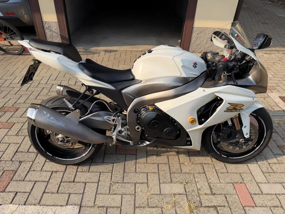 Suzuki GSX-R1000 (2009 - 11) (3)