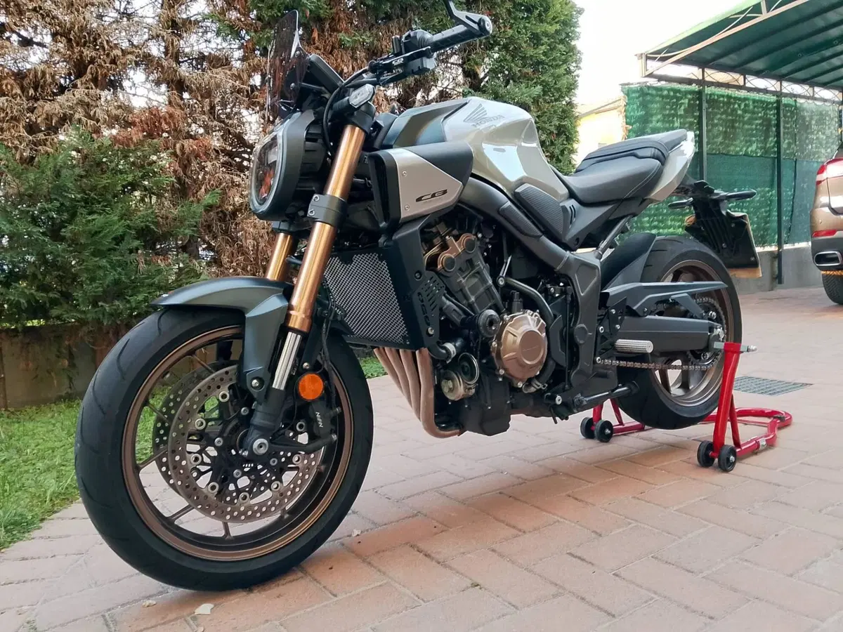 Honda CB 650 R (2024 - 25) (3)