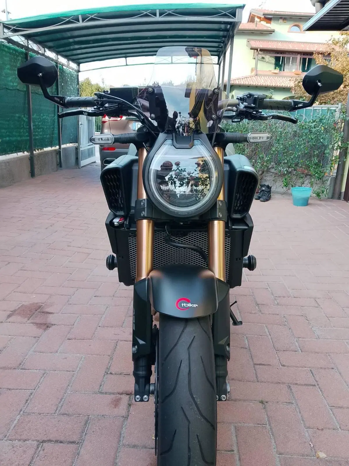 Honda CB 650 R (2024 - 25) (8)