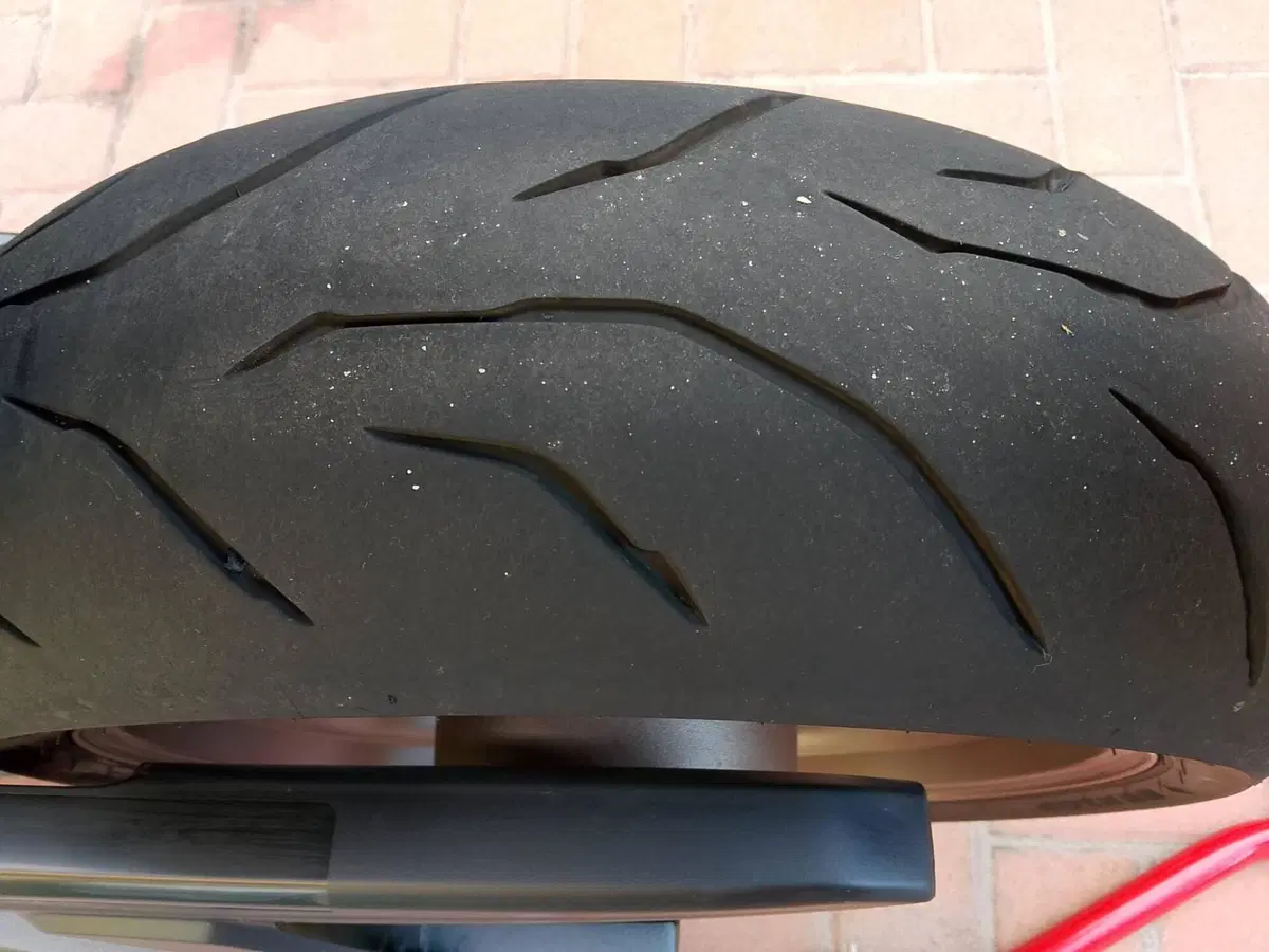 Honda CB 650 R (2024 - 25) (13)