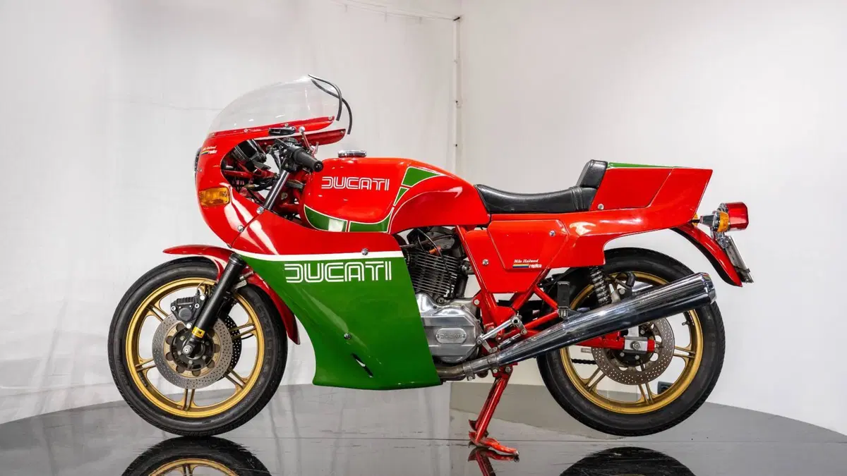 Ducati 900 MHR MIKE HAILWOOD REPLICA (2)