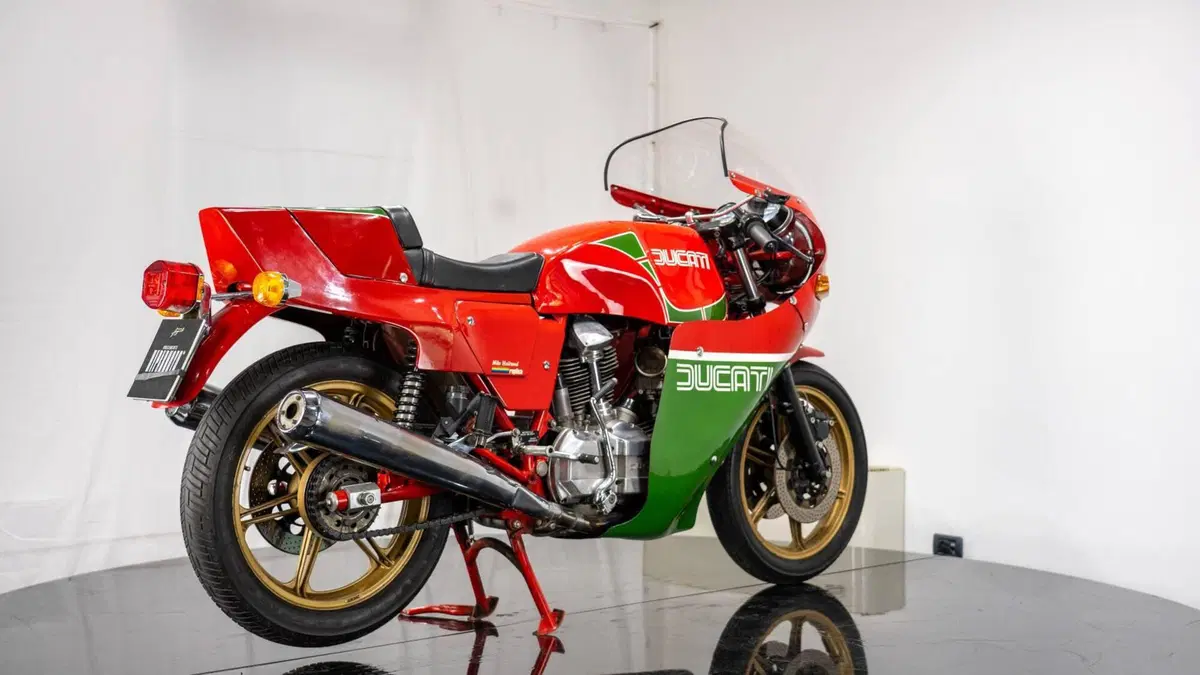Ducati 900 MHR MIKE HAILWOOD REPLICA (7)