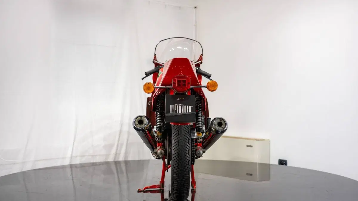 Ducati 900 MHR MIKE HAILWOOD REPLICA (8)