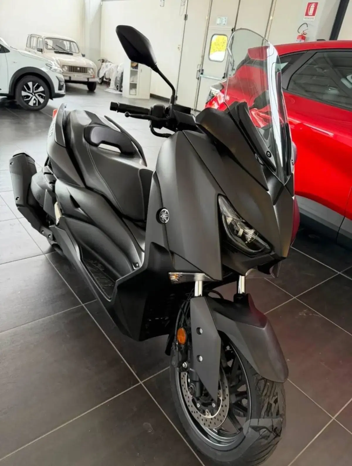Yamaha X-Max 400 ABS (2017 - 20) (4)