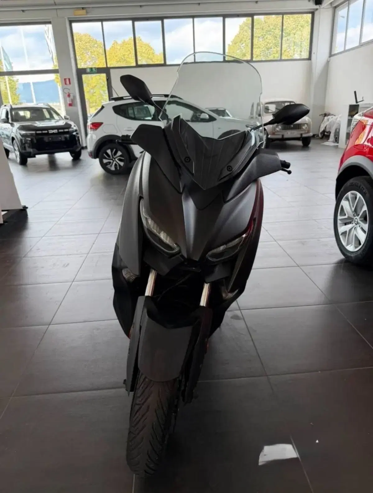 Yamaha X-Max 400 ABS (2017 - 20) (6)