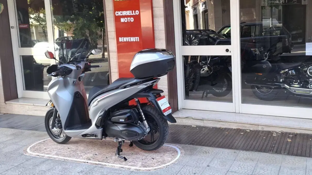 Honda SH 350 Sport (2021 - 24) (9)