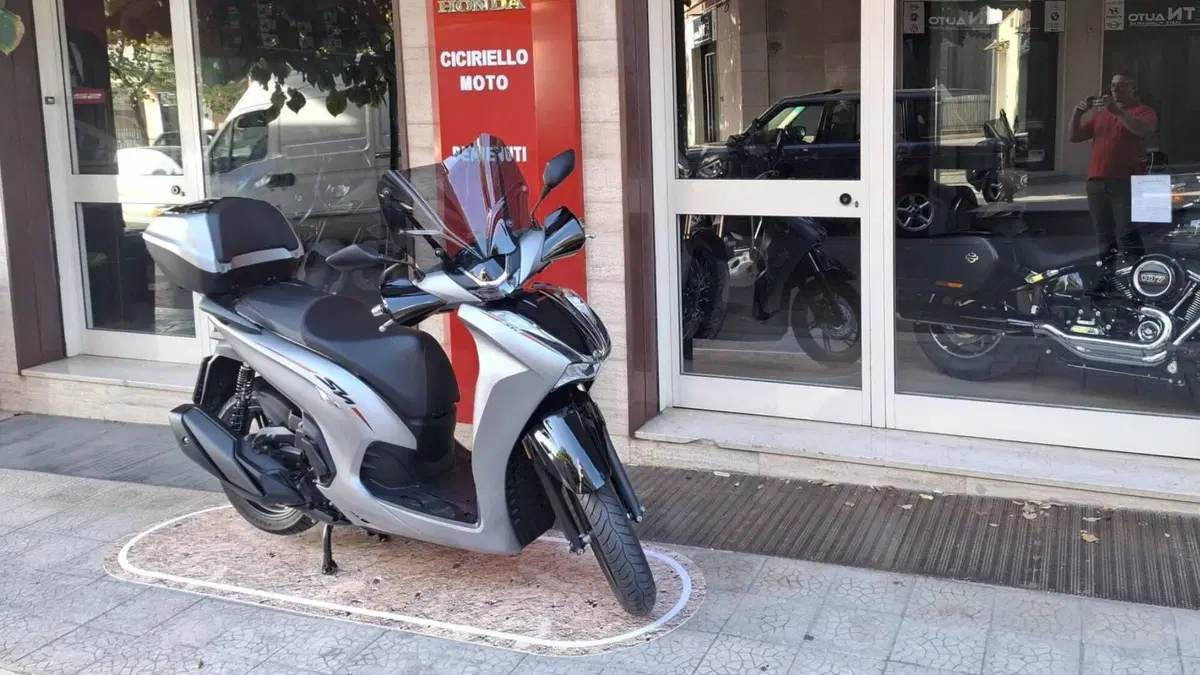 Honda SH 350 Sport (2021 - 24) (10)
