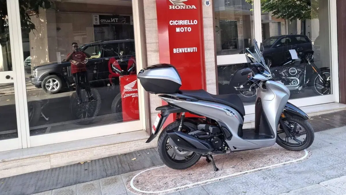 Honda SH 350 Sport (2021 - 24) (11)
