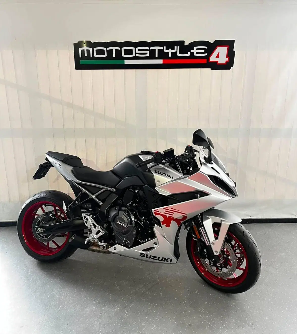 Suzuki GSX-8R (2024 - 26)