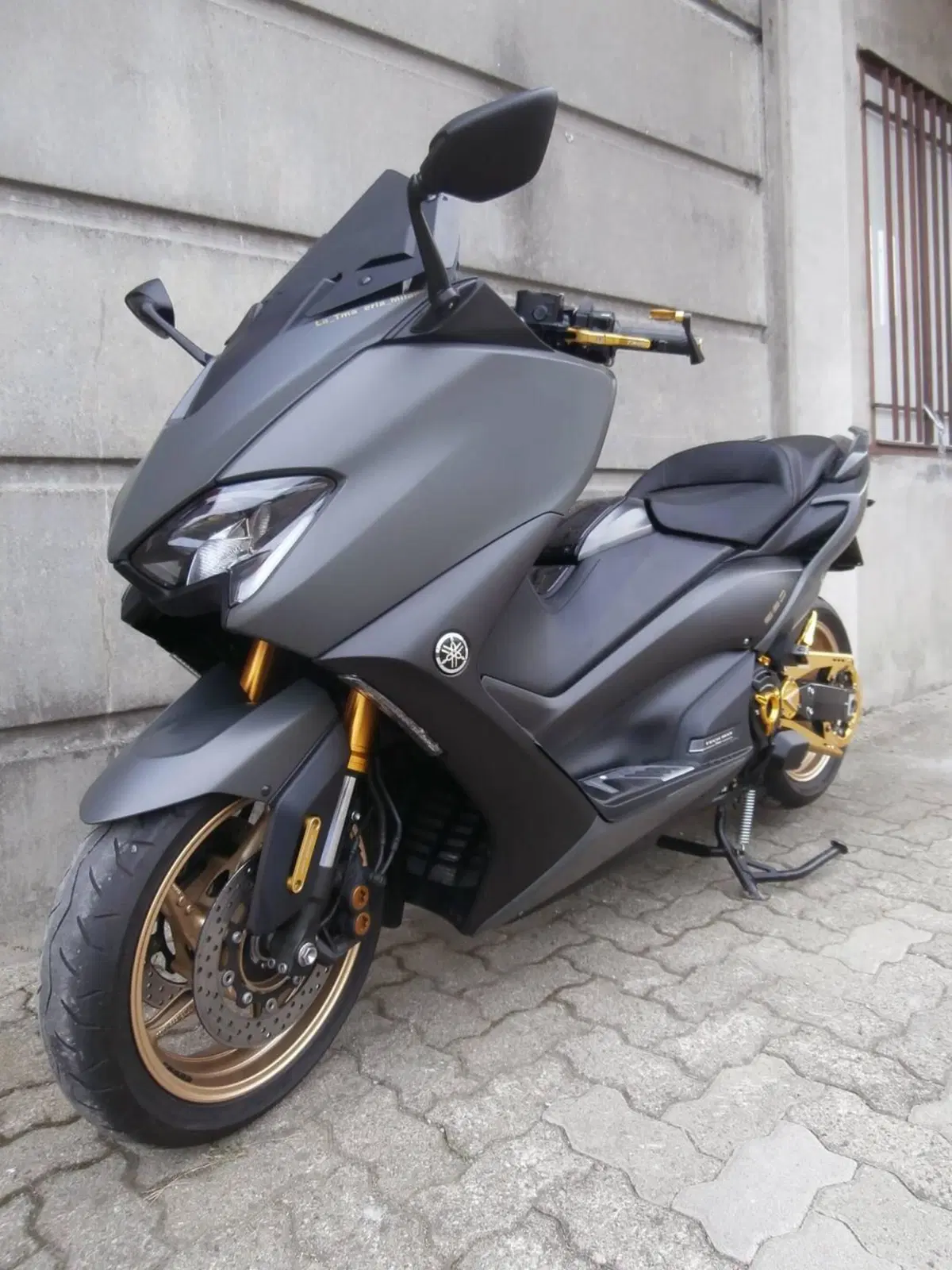 Yamaha T-Max 560 Tech Max (2022 - 24) (3)