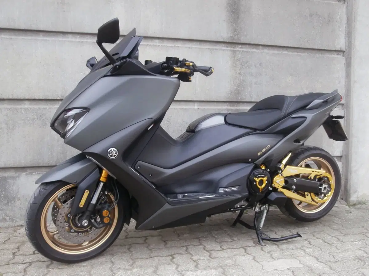 Yamaha T-Max 560 Tech Max (2022 - 24)