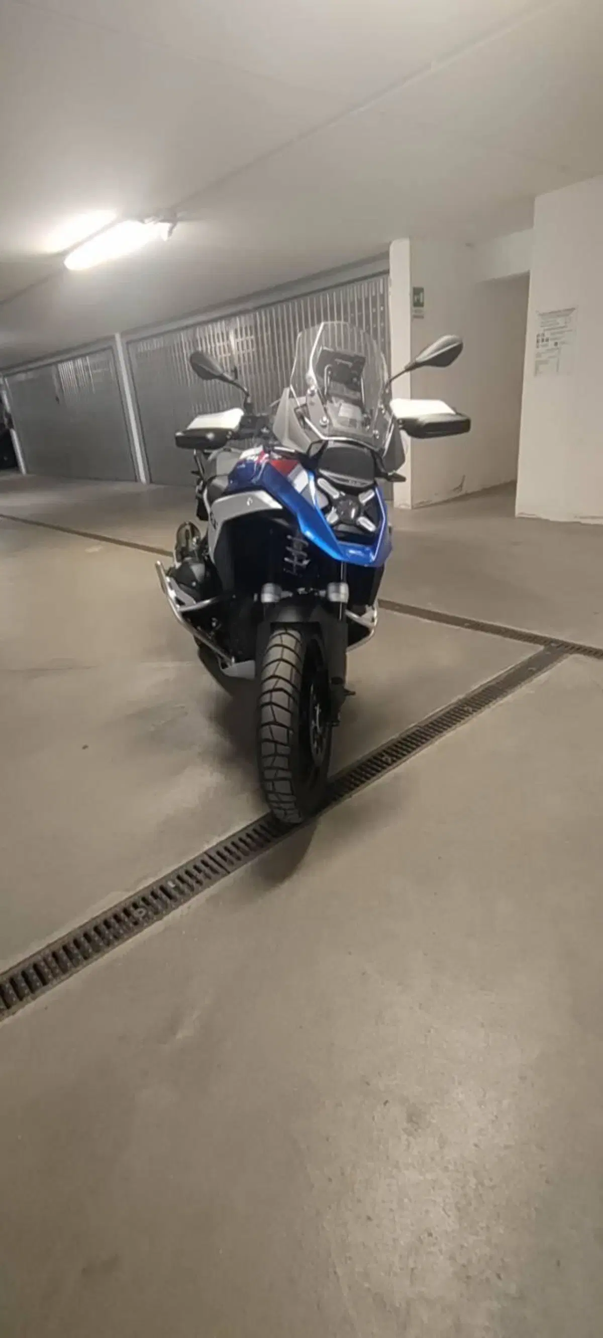 Bmw R 1300 GS Trophy (2023 - 26) (2)