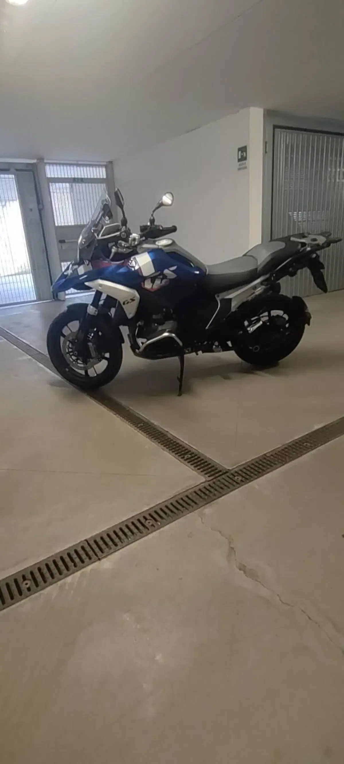Bmw R 1300 GS Trophy (2023 - 26) (4)