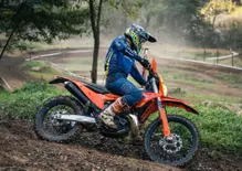 Oltre 100 prove in pista per il test ride off road KTM ed Husqvarna 2027 organizzato da NSA Motors