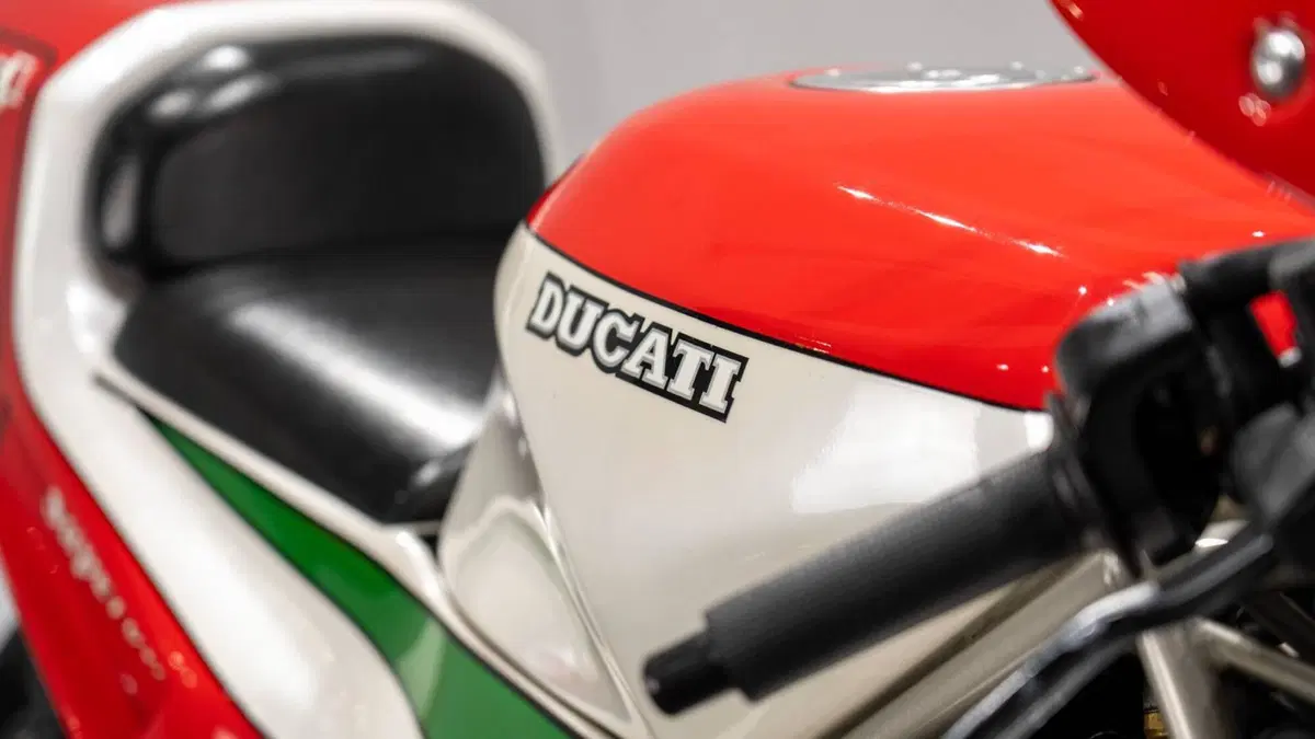 Ducati 851 Tricolore (17)