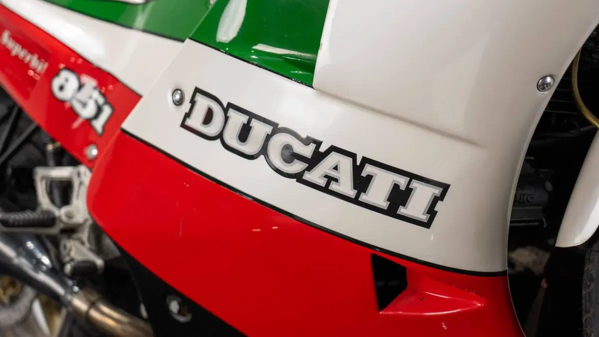 Ducati 851 Tricolore (19)