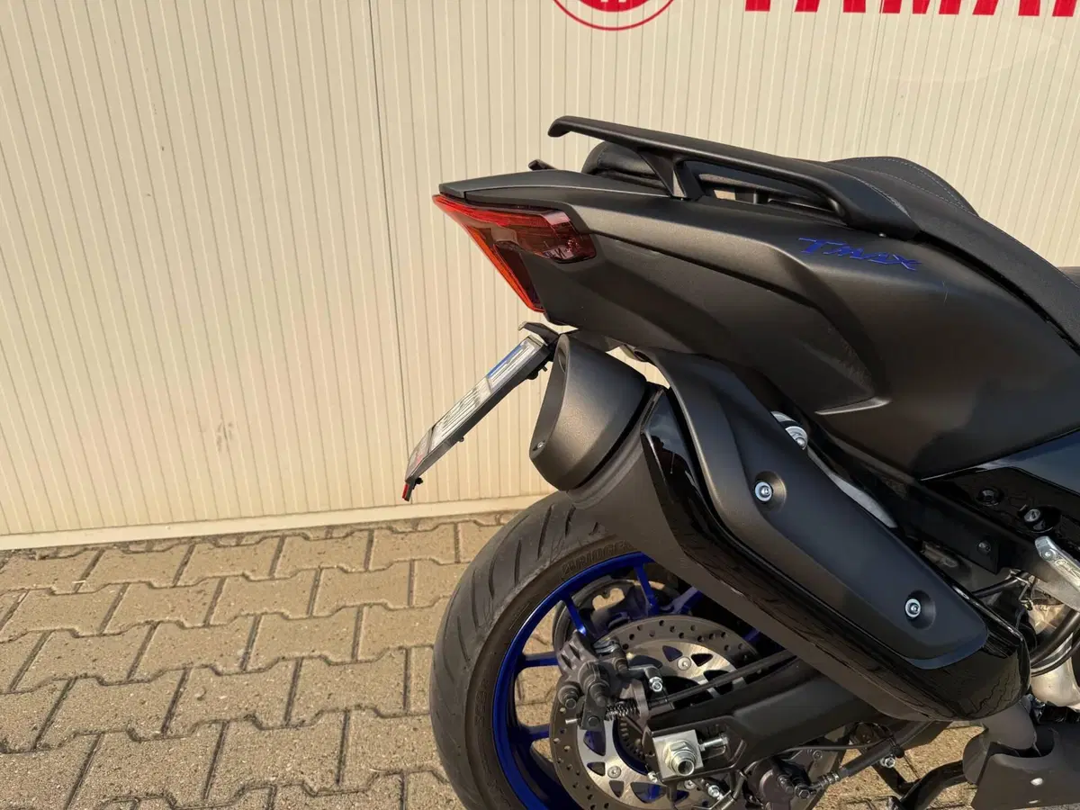 Yamaha T-Max 560 (2025 - 26) (5)