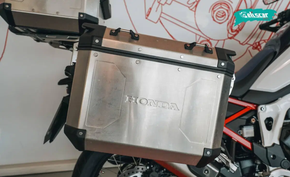 Honda Africa Twin CRF 1100L (2022 - 23) (8)