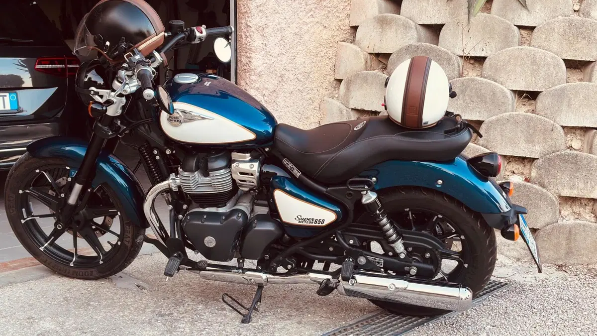 Royal Enfield Super Meteor 650 (2023 - 26) (2)