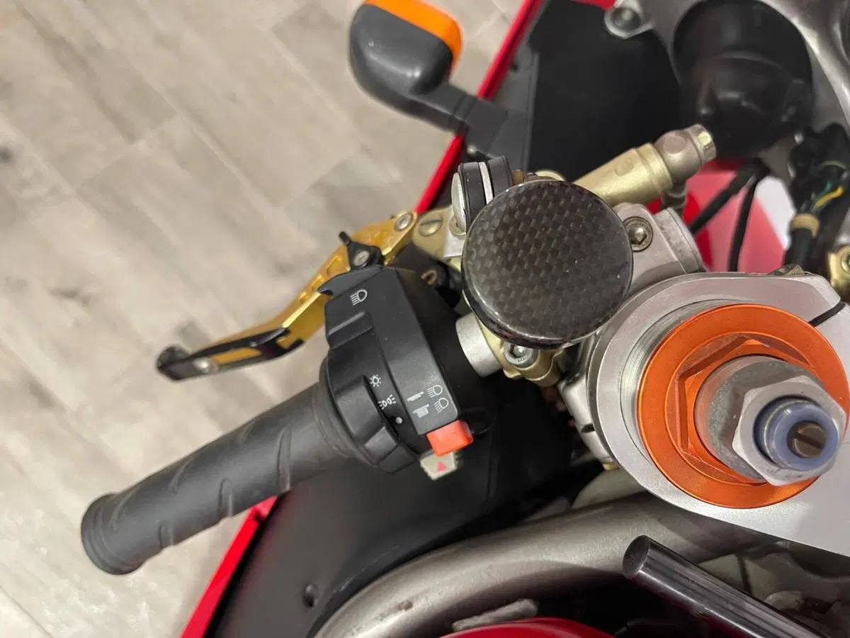 Ducati 998 (2001 - 02) (20)