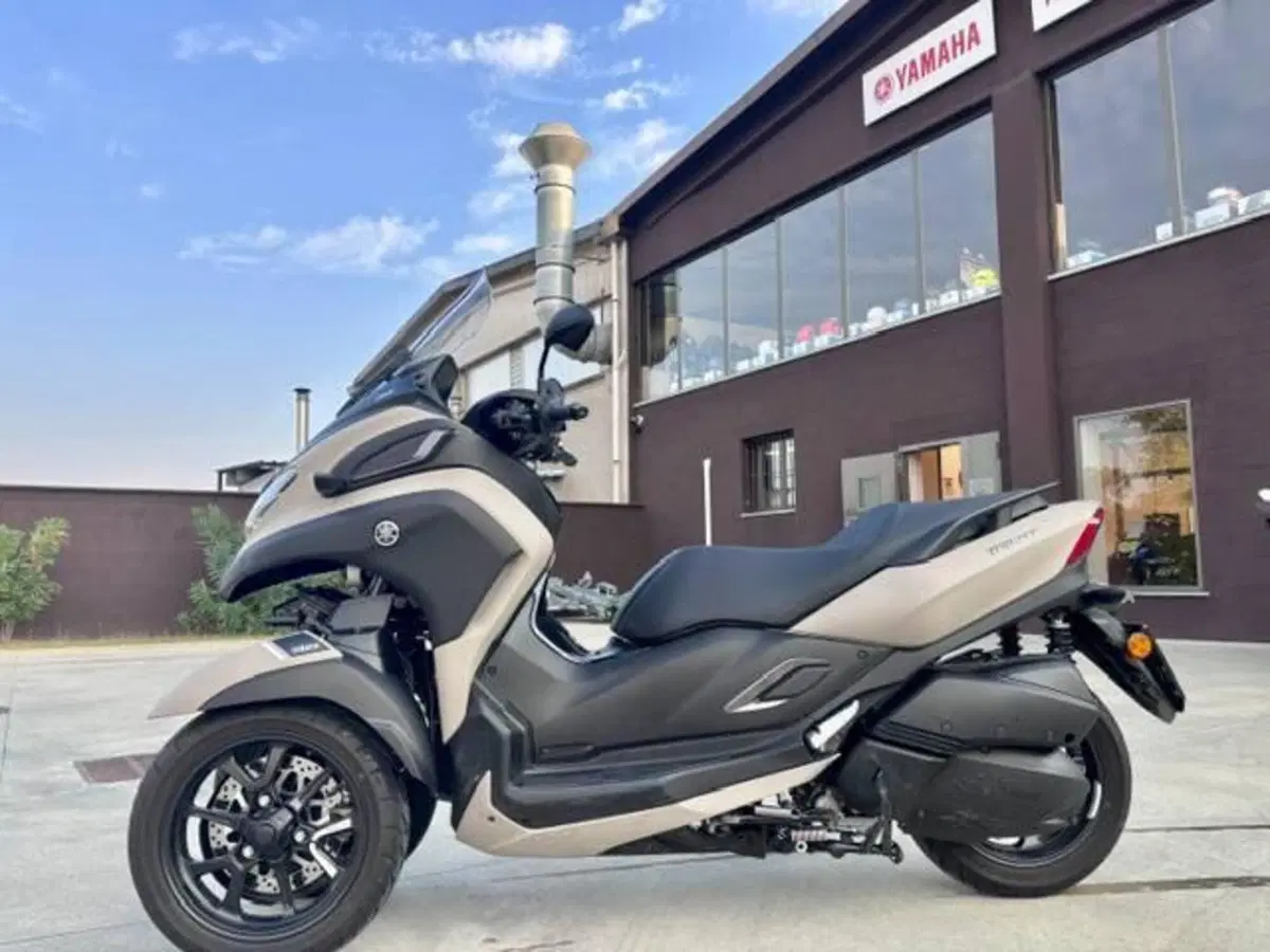 Yamaha Tricity 300 (2021 - 24)