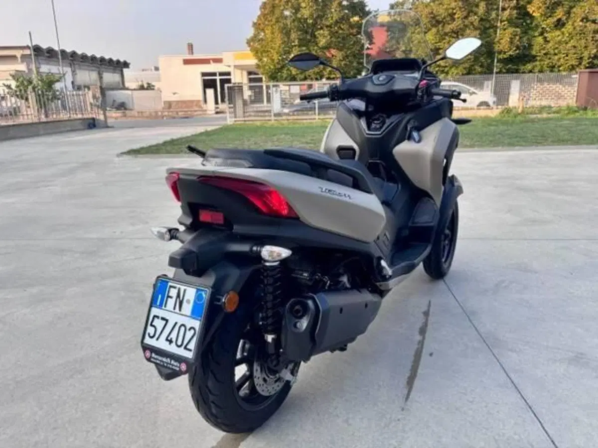 Yamaha Tricity 300 (2021 - 24) (5)