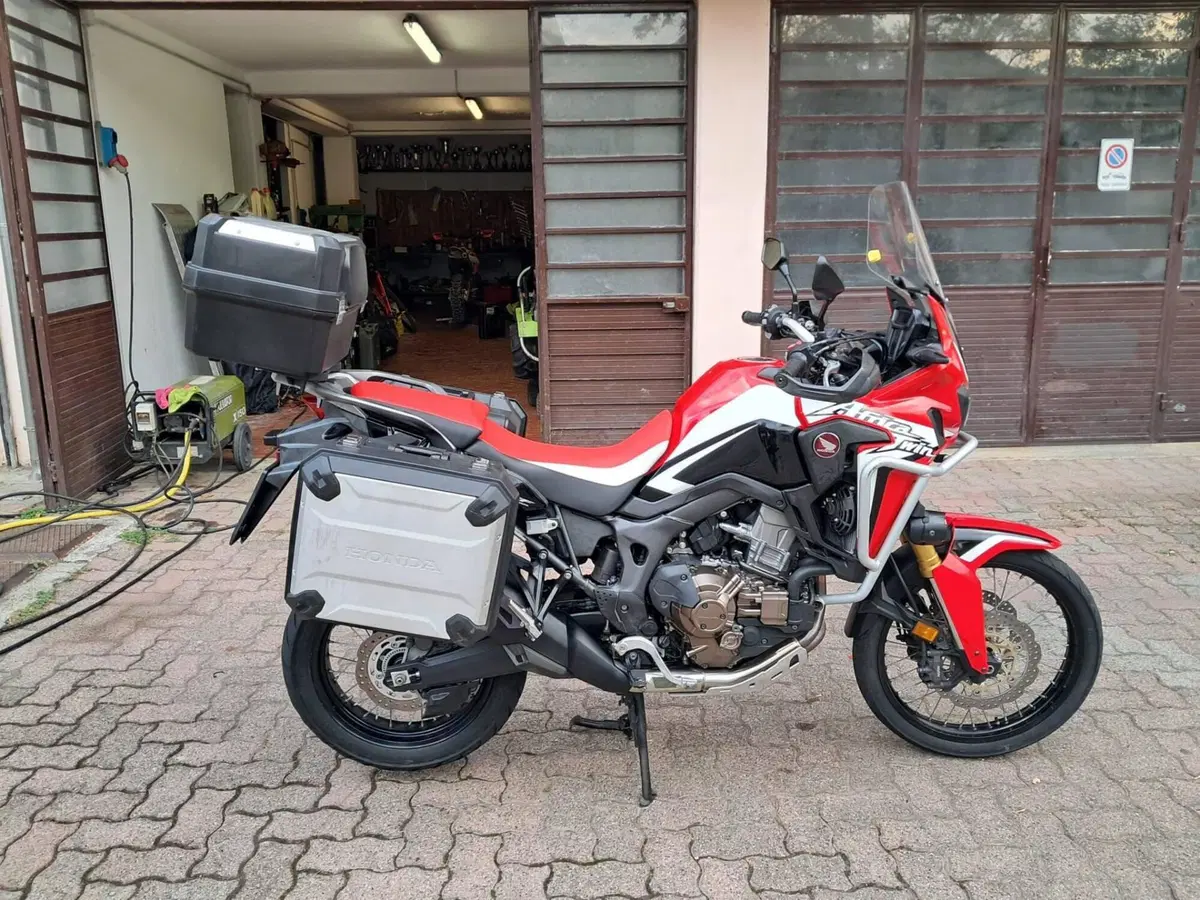 Honda Africa Twin CRF 1000L (2016 - 17) (5)