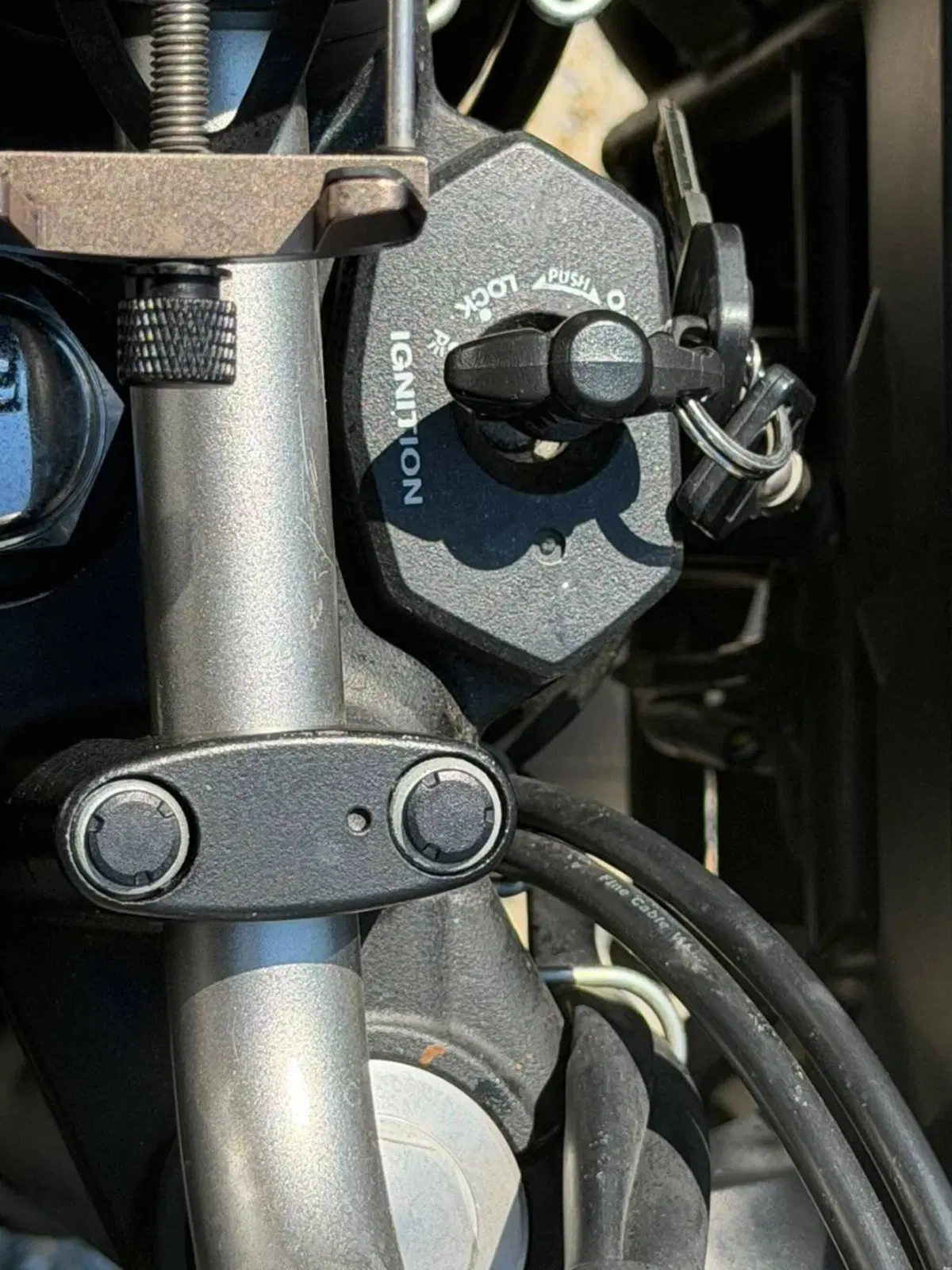 Suzuki V-Strom 650XT (2021 - 25) (10)