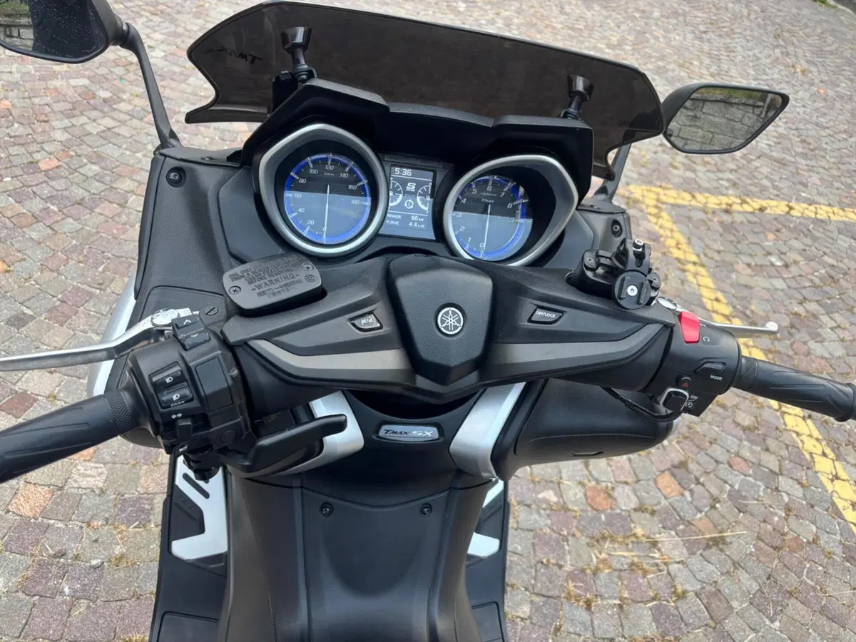 Yamaha T-Max 530 SX (2017 - 19) (6)